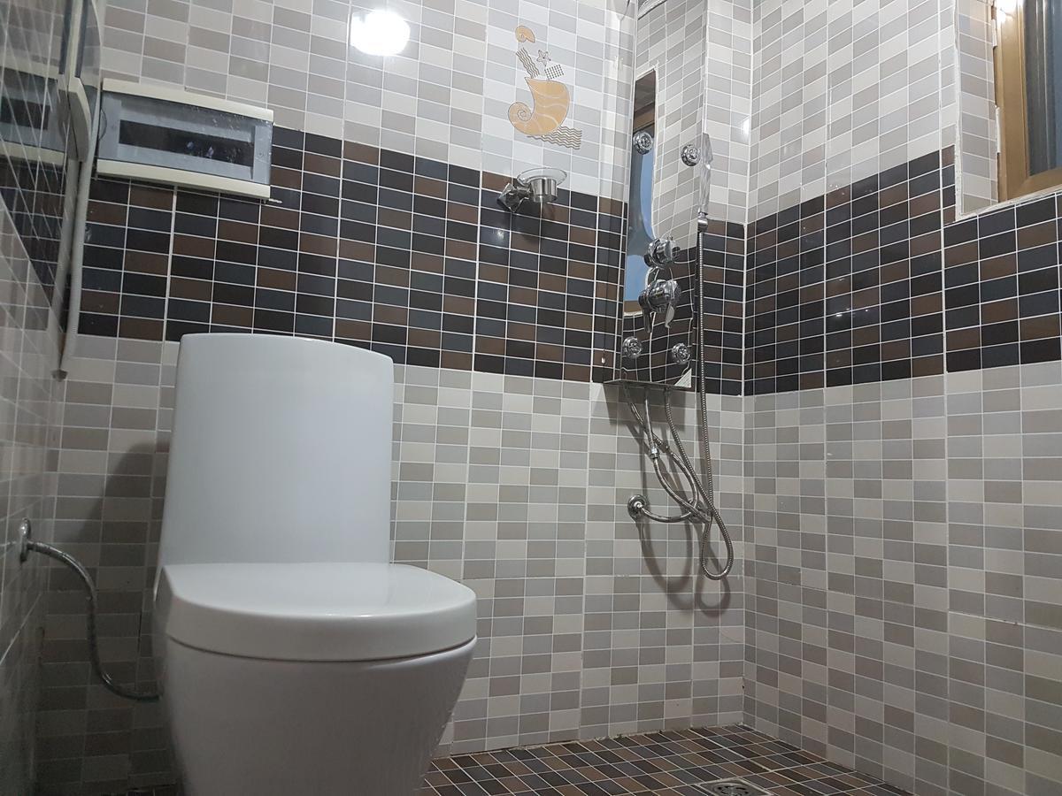 Mbayaville Hotel Douala Ngoại thất bức ảnh
