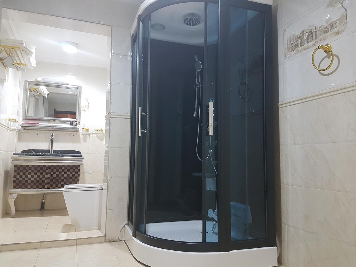 Mbayaville Hotel Douala Ngoại thất bức ảnh