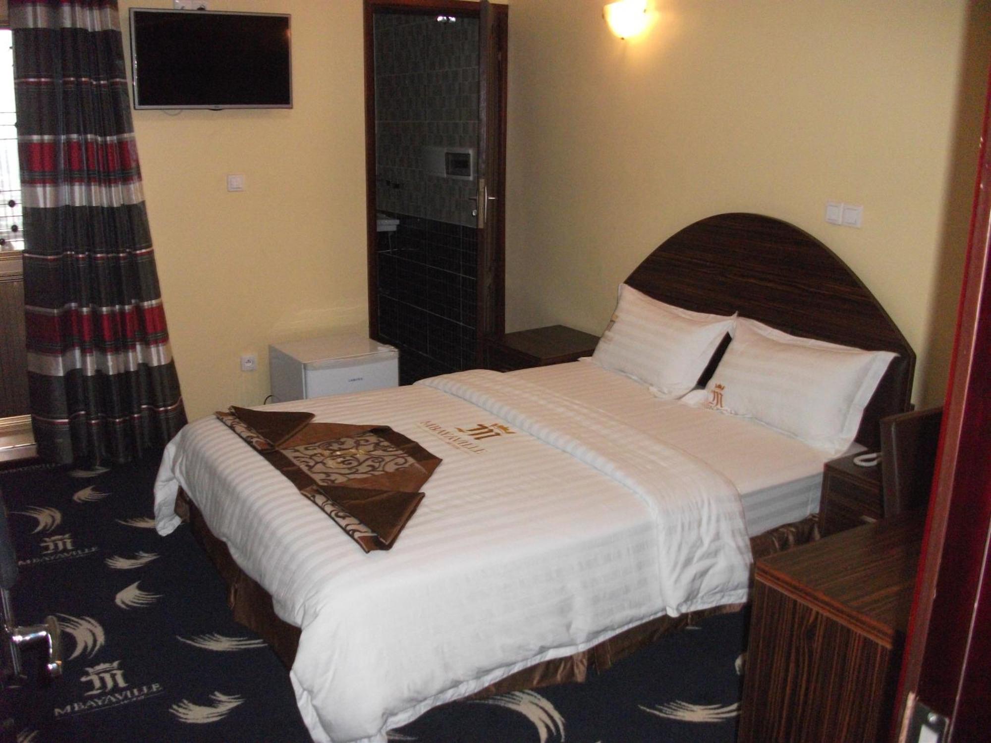 Mbayaville Hotel Douala Ngoại thất bức ảnh