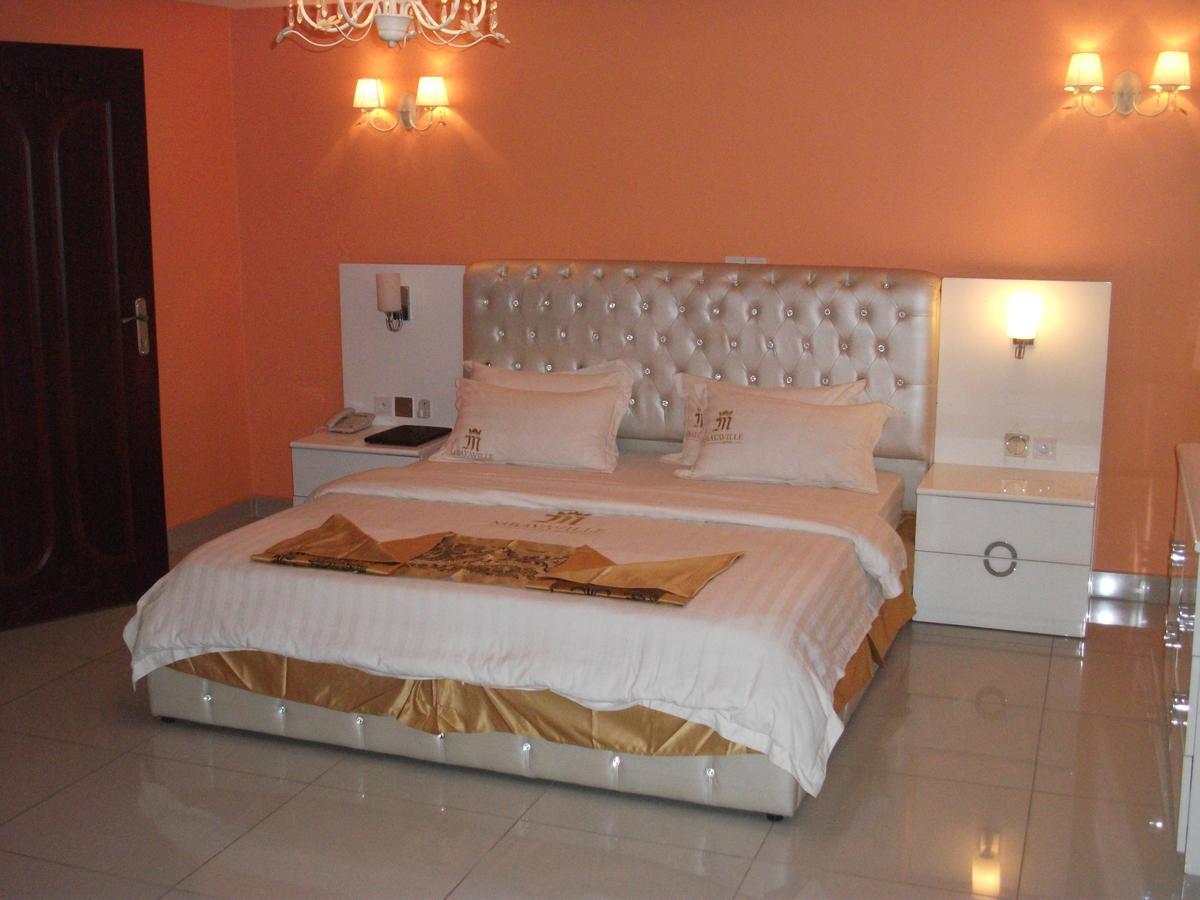 Mbayaville Hotel Douala Ngoại thất bức ảnh